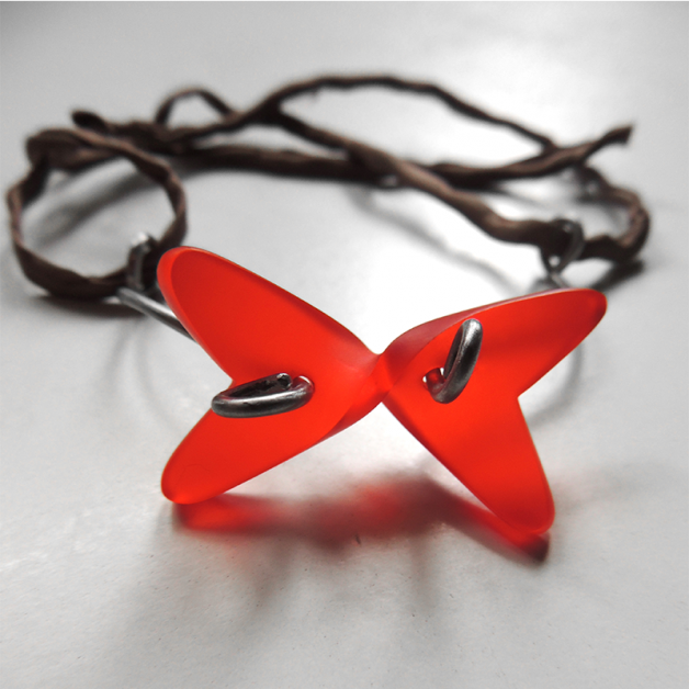 Twisted March - Red
